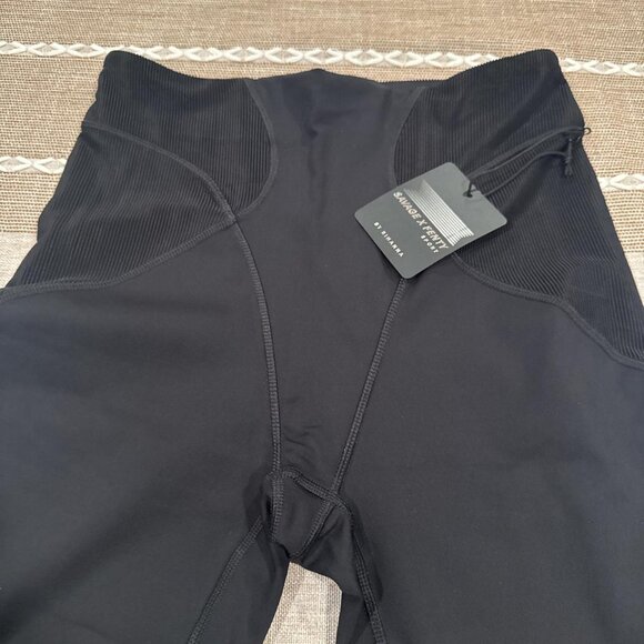 SAVAGE X FENTY - Picture 2 of 4